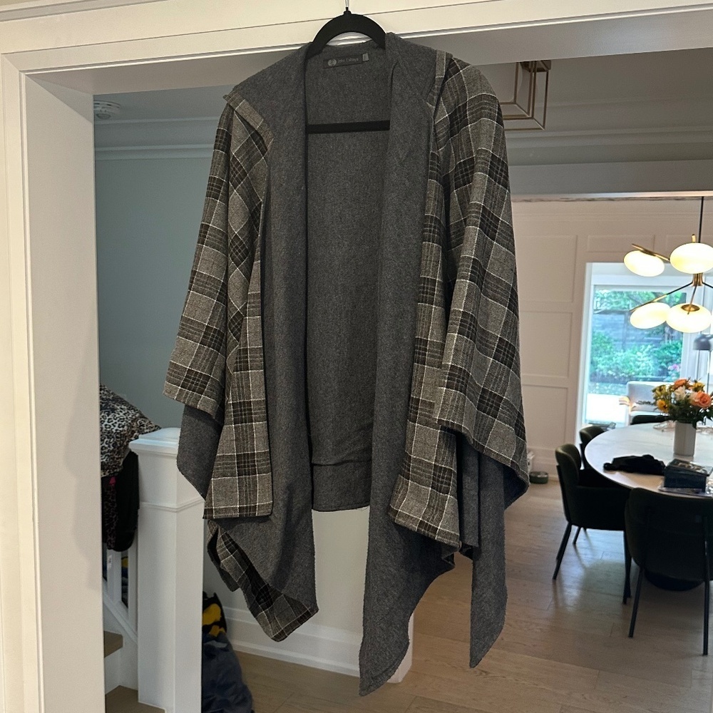 John Eshaya Grey Plaid Wrap / Cape - OS - Picture 3 of 11